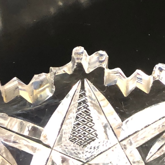 Vintage Cut Glass Sunburst Relish Tray Candy Dish with Cup handle, Ornate design - Picture 10 of 10